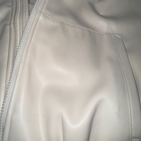 ALO Yoga Cream Bomber Jacket - Picture 4 of 7